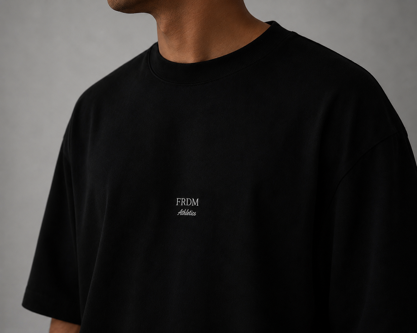 FRDM-Athletics Heavyweight Oversized T-Shirt - Perfomance trifft Freiheit